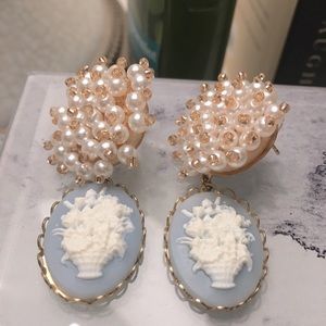 Beautiful Nicola Bathie Endicott Earrings